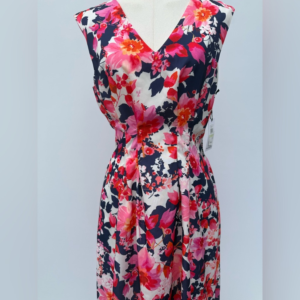 Kensie Women's Colorful Floral-Print V-Neck A-Line Dress Size 4 - Picture 4 of 16